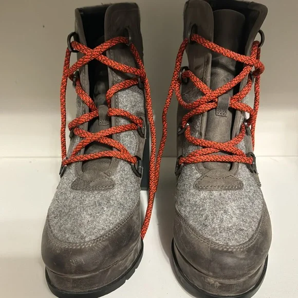 Sorel Boots $60 OBO - Picture 3 of 11